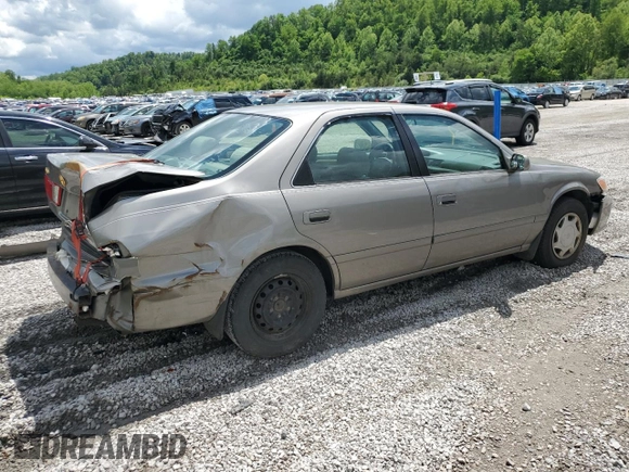 2000 Toyota Camry CE z VIN 4T1BG22K5YU013891, wystawiony jako Copart lot #56693255 z przebiegiem 248 922 mil mil oraz Szkoda całkowita • Salvage title. Historia ofert i sprzedaży dostępna na DreamBid. Obrazek 3.