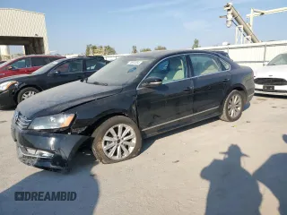 2013 Volkswagen Passat SEL Premium with VIN 1VWCH7A34DC075132, listed as a Copart auction lot 75872334 with 176,819 mi miles and Salvage Title. Bid and sale history available at carsss.com. Image 1.