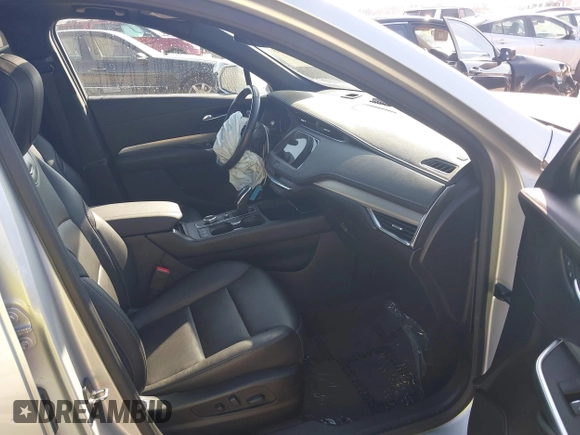 2020 Cadillac XT4 FWD Premium Luxury с VIN 1GYFZCR48LF138601, выставлен на аукционе IAAI как лот 41671793 с пробегом 60 516 миль миль и . История ставок и продаж доступна на DreamBid. Изображение 5.