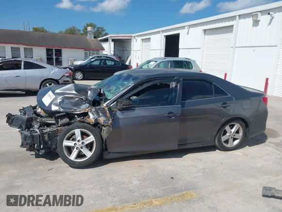 2014 Toyota Camry L with VIN 4T1BF1FK2EU390116, listed as a IAAI auction lot 41705712 with 1 mi miles. Bid and sale history available at carsss.com. Image 14.