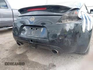 2011 Nissan 370Z Touring with VIN JN1AZ4EH3BM550677, listed as a IAAI auction lot 42217431 with 182,904 mi miles and . Bid and sale history available at DreamBid. Image 6.