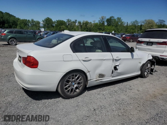 2011 BMW 3 Series 328i xDrive z VIN WBAPK5G57BNN80308, wystawiony jako Copart lot #56740035 z przebiegiem 86 056 mil mil oraz Szkody całkowita. Historia ofert i sprzedaży dostępna na DreamBid. Obrazek 3.