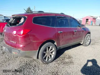 2011 Chevrolet Traverse LT w/1LT with VIN 1GNKVGED2BJ237690, listed as a IAAI auction lot 41691445 with 208,698 mi miles. Bid and sale history available at carsss.com. Image 4.