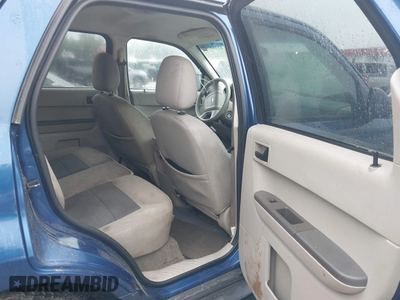 2008 Ford Escape Hybrid with VIN 1FMCU49H88KD64342, listed as a IAAI auction lot 42268501 with 190,000 mi miles and . Bid and sale history available at DreamBid. Image 8.