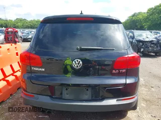 2015 Volkswagen Tiguan SE с VIN WVGAV7AX7FW510549, выставлен на аукционе IAAI как лот 42652715 с пробегом 152 488 миль миль и . История ставок и продаж доступна на DreamBid. Изображение 16.