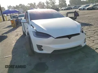 2021 Tesla Model X Long Range Plus with VIN 5YJXCBE22MF311576, listed as a Copart auction lot 68583984 with 83,137 mi miles and Salvage Title. Bid and sale history available at carsss.com. Image 11.