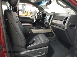 2019 Ford F-250 XL z VIN 1FT7W2BT4KEE02027, wystawiony jako IAAI lot #42189635 z przebiegiem 26 276 mil mil oraz . Historia ofert i sprzedaży dostępna na DreamBid. Obrazek 5.