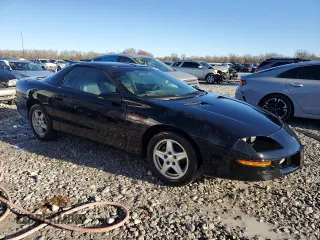1997 Chevrolet Camaro Z28 z VIN 2G1FP22P3V2127187, wystawiony jako Copart lot #80649014 z przebiegiem 87 889 mil mil oraz Szkoda całkowita • Salvage title. Historia ofert i sprzedaży dostępna na DreamBid. Obrazek 4.