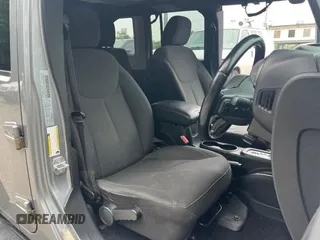 2018 Jeep Wrangler Unlimited Sport S with VIN 1C4HJWDG6JL927319, listed as a Copart auction lot 60488085 with 185,000 mi miles and Clean title. Bid and sale history available at DreamBid. Image 5.