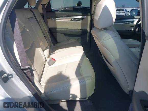 2017 Cadillac XT5 Luxury FWD z VIN 1GYKNBRS3HZ223077, wystawiony jako IAAI lot #42091584 z przebiegiem 154 664 mil mil oraz . Historia ofert i sprzedaży dostępna na DreamBid. Obrazek 8.
