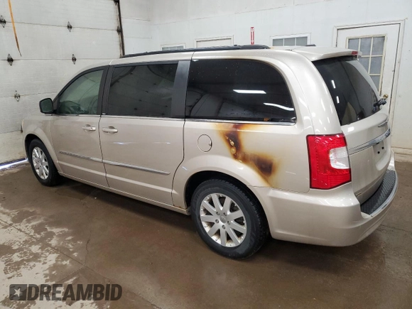2014 Chrysler Town & Country Touring z VIN 2C4RC1BGXER221391, wystawiony jako Copart lot #56308745 z przebiegiem Nie podano mil oraz Czysty tytuł • Clean title. Historia ofert i sprzedaży dostępna na DreamBid. Obrazek 2.