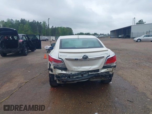 2011 Buick LaCrosse CXL with VIN 1G4GC5EC9BF334562, listed as a IAAI auction lot 41957543 with 150,755 mi miles. Bid and sale history available at carsss.com. Image 17.