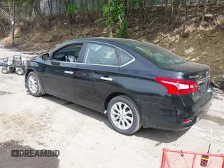 2018 Nissan Sentra SV z VIN 3N1AB7AP3JY254444, wystawiony jako IAAI lot #42303145 z przebiegiem 97 286 mil mil oraz . Historia ofert i sprzedaży dostępna na DreamBid. Obrazek 3.