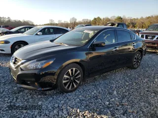2017 Nissan Altima SV z VIN 1N4AL3AP9HC493525, wystawiony jako Copart lot #43763815 z przebiegiem 180 058 mil mil oraz Szkoda całkowita • Salvage title. Historia ofert i sprzedaży dostępna na DreamBid. Obrazek 1.