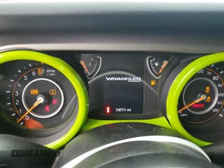 2019 Jeep Wrangler Unlimited Sport S with VIN 1C4HJXDG3KW648464, listed as a Copart auction lot 60468205 with 74,711 mi miles and Salvage title. Bid and sale history available at DreamBid. Image 9.