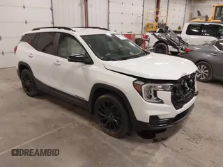 2024 GMC Terrain SLE z VIN 3GKALTEG8RL211776, wystawiony jako IAAI lot #41901624 z przebiegiem 14 287 mil mil oraz . Historia ofert i sprzedaży dostępna na DreamBid. Obrazek 1.