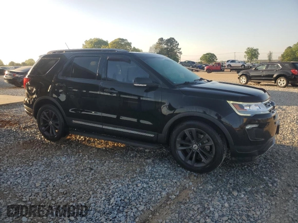 2018 Ford Explorer XLT with VIN 1FM5K7D81JGA17743, listed as a Copart auction lot 52183755 with 128,399 mi miles and Salvage Title. Bid and sale history available at DreamBid. Image 4.