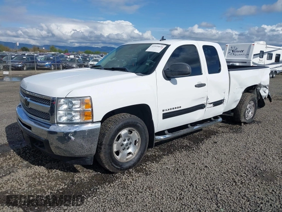 2013 Chevrolet Silverado 1500 LT with VIN 1GCRKSE72DZ375571, listed as a IAAI auction lot 41935839 with 81,696 mi miles and . Bid and sale history available at DreamBid. Image 17.
