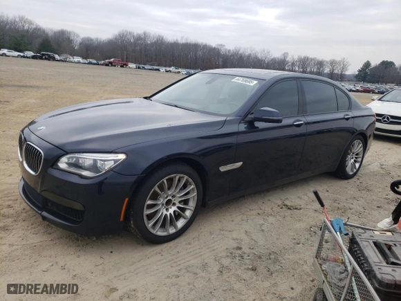 2013 BMW 7 Series 740Li with VIN WBAYE4C52DD136774, listed as a Copart auction lot 44769695 with 199,964 mi miles and Clean Title. Bid and sale history available at carsss.com. Image 1.