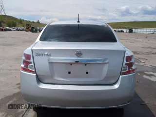 2010 Nissan Sentra 2.0 с VIN 3N1AB6AP5AL721029, выставлен на аукционе Copart как лот 58204815 с пробегом 145 748 миль миль и Списание • Salvage title. История ставок и продаж доступна на DreamBid. Изображение 6.