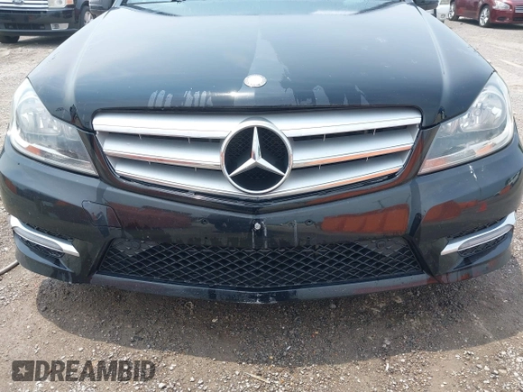 2013 Mercedes-Benz C 300 Sport with VIN WDDGF8AB9DA792571, listed as a IAAI auction lot 42455344 with 122,238 mi miles and . Bid and sale history available at DreamBid. Image 6.