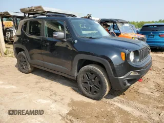 2017 Jeep Renegade Trailhawk z VIN ZACCJBCB2HPF40362, wystawiony jako Copart lot #58470555 z przebiegiem 157 832 mil mil oraz Czysty tytuł • Clean title. Historia ofert i sprzedaży dostępna na DreamBid. Obrazek 4.
