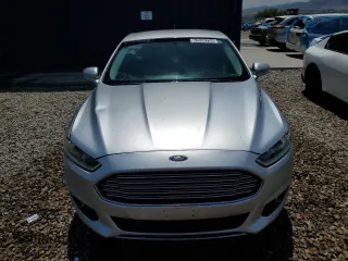 2013 Ford Fusion SE with VIN 3FA6P0HR2DR248335, listed as a Copart auction lot 62036255 with 178,906 mi miles and Clean title. Bid and sale history available at DreamBid. Image 5.