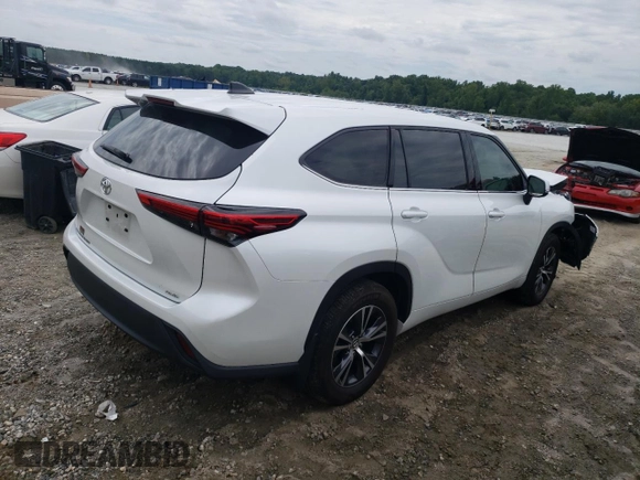 2022 Toyota Highlander L z VIN 5TDCZRBH1NS216485, wystawiony jako Copart lot #64766914 z przebiegiem 33 579 mil mil oraz Szkoda całkowita • Salvage title. Historia ofert i sprzedaży dostępna na DreamBid. Obrazek 3.