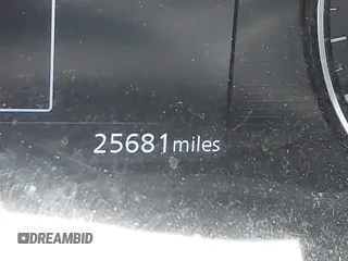 2021 Nissan Kicks SR z VIN 3N1CP5DV4ML565827, wystawiony jako IAAI lot #42369030 z przebiegiem 25 681 mil mil oraz . Historia ofert i sprzedaży dostępna na DreamBid. Obrazek 14.