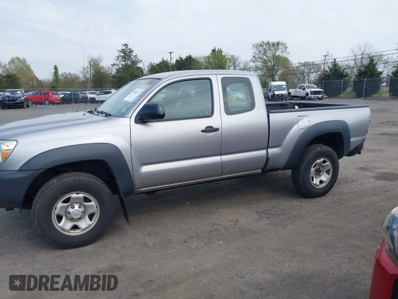 2015 Toyota Tacoma z VIN 5TFUX4EN9FX037511, wystawiony jako IAAI lot #42032253 z przebiegiem 180 516 mil mil oraz . Historia ofert i sprzedaży dostępna na DreamBid. Obrazek 14.