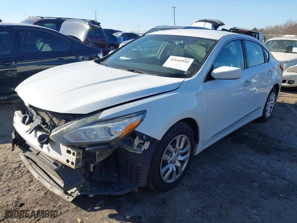 2016 Nissan Altima 2.5 SR with VIN 1N4AL3AP5GN371702, listed as a IAAI auction lot 41645955 with 180,935 mi miles. Bid and sale history available at carsss.com. Image 2.