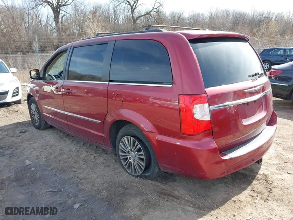 2013 Chrysler Town & Country Touring-L with VIN 2C4RC1CG2DR541480, listed as a IAAI auction lot 41777415 with 180,514 mi miles. Bid and sale history available at carsss.com. Image 3.