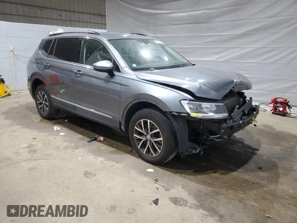 2018 Volkswagen Tiguan SEL z VIN 3VV2B7AX7JM002724, wystawiony jako Copart lot #57390965 z przebiegiem 103 661 mil mil oraz Szkoda całkowita • Salvage title. Historia ofert i sprzedaży dostępna na DreamBid. Obrazek 4.