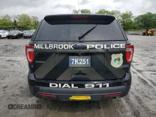 2016 Ford Police Interceptor Utility z VIN 1FM5K8AR8GGA97151, wystawiony jako Copart lot #58217185 z przebiegiem Nie podano mil oraz Szkoda całkowita • Salvage title. Historia ofert i sprzedaży dostępna na DreamBid. Obrazek 6.