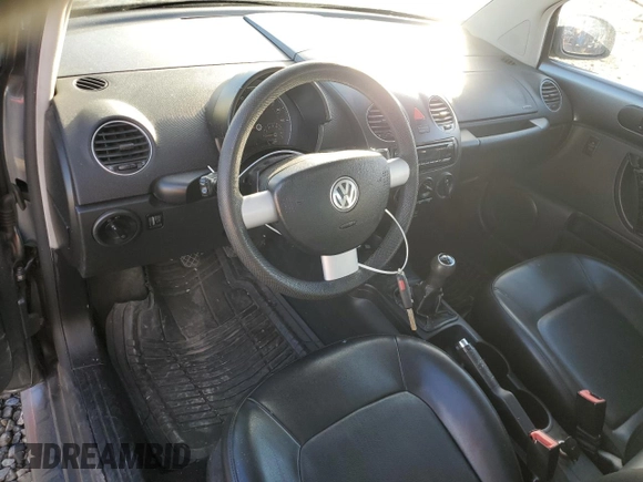 2008 Volkswagen Beetle S с VIN 3VWRW31C88M506374, выставлен на аукционе Copart как лот 83808904 с пробегом 109 126 миль миль и Списание • Salvage title. История ставок и продаж доступна на DreamBid. Изображение 8.