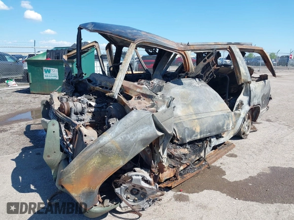 1999 Chevrolet Tahoe Z71 z VIN 1GNEK13R3XJ455517, wystawiony jako IAAI lot #39726972 z przebiegiem Nie podano mil oraz . Historia ofert i sprzedaży dostępna na DreamBid. Obrazek 6.