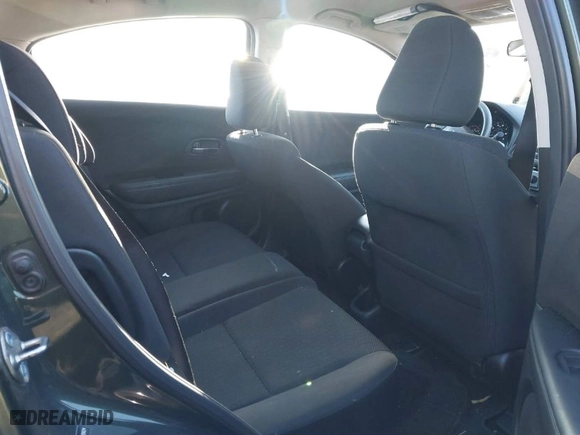 2018 Honda HR-V LX with VIN 3CZRU6H33JM705624, listed as a IAAI auction lot 41393778 with 121,922 mi miles. Bid and sale history available at carsss.com. Image 8.