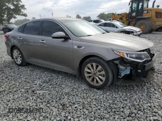 2018 Kia Optima LX z VIN 5XXGT4L30JG263799, wystawiony jako Copart lot #55140215 z przebiegiem 41 982 mil mil oraz Szkoda całkowita • Salvage title. Historia ofert i sprzedaży dostępna na DreamBid. Obrazek 4.