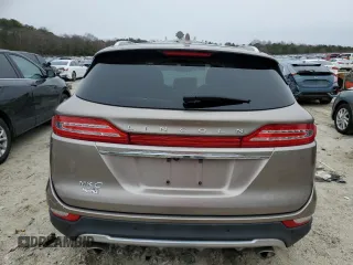 2019 Lincoln MKC Standard z VIN 5LMCJ1C9XKUL26497, wystawiony jako Copart lot #45780825 z przebiegiem 32 216 mil mil oraz Szkoda całkowita • Salvage title. Historia ofert i sprzedaży dostępna na DreamBid. Obrazek 6.
