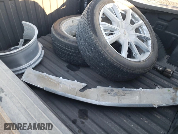 2024 Chevrolet Silverado 1500 High Country with VIN 1GCUDJEL3RZ303409, listed as a Copart auction lot 82306434 with 8,842 mi miles and Salvage Title. Bid and sale history available at DreamBid. Image 14.