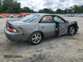 2001 Lexus ES 300 with VIN JT8BF28G615110977, listed as a Copart auction lot 55073025 with 194,948 mi miles and Salvage Title. Bid and sale history available at DreamBid. Image 3.