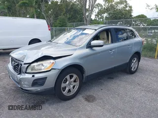 2010 Volvo XC60 3.2L с VIN YV4982DL7A2122146, выставлен на аукционе IAAI как лот 37114442 с пробегом 41 636 миль миль и . История ставок и продаж доступна на DreamBid. Изображение 2.