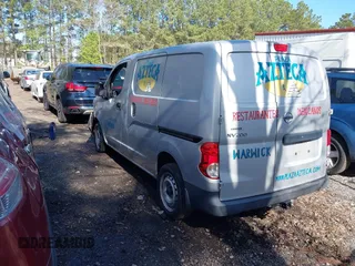 2016 Nissan NV200 S z VIN 3N6CM0KN3GK691809, wystawiony jako IAAI lot #41916059 z przebiegiem 39 559 mil mil oraz . Historia ofert i sprzedaży dostępna na DreamBid. Obrazek 3.