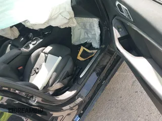 2021 BMW 2 Series 228i xDrive z VIN WBA73AK00M7H55073, wystawiony jako IAAI lot #42863620 z przebiegiem Nie podano mil oraz . Historia ofert i sprzedaży dostępna na DreamBid. Obrazek 5.