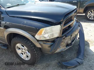 2010 Dodge 1500 SLT с VIN 1D7RV1CT8AS239196, выставлен на аукционе IAAI как лот 42006534 с пробегом 221 063 миль миль и . История ставок и продаж доступна на DreamBid. Изображение 17.