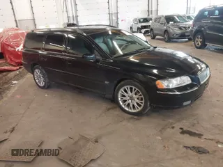 2006 Volvo V70 2.5L Turbo with VIN YV1SW592462546378, listed as a IAAI auction lot 41793656 with 178,137 mi miles. Bid and sale history available at carsss.com. Image 1.