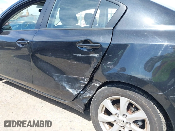 2012 Mazda 3 i Touring with VIN JM1BL1V88C1635308, listed as a IAAI auction lot 42085911 with 142,802 mi miles and . Bid and sale history available at DreamBid. Image 6.