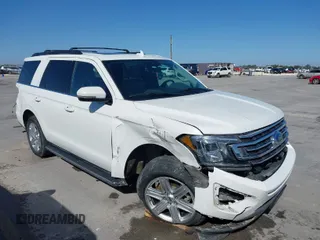 2021 Ford Expedition XLT z VIN 1FMJU1HT4MEA76807, wystawiony jako IAAI lot #41707571 z przebiegiem 87 048 mil mil oraz . Historia ofert i sprzedaży dostępna na DreamBid. Obrazek 1.