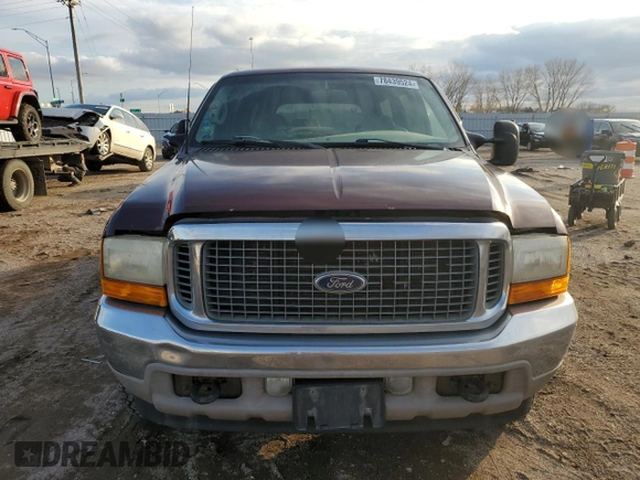2001 Ford Excursion Limited z VIN 1FMNU42S51EA39795, wystawiony jako Copart lot #78439524 z przebiegiem 232 277 mil mil oraz Szkoda całkowita • Salvage title. Historia ofert i sprzedaży dostępna na DreamBid. Obrazek 5.