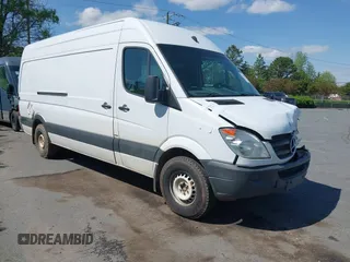 2011 Mercedes-Benz Sprinter Cargo with VIN WD3PE8CB8B5590637, listed as a IAAI auction lot 41392516 with 452,249 mi miles. Bid and sale history available at carsss.com. Image 1.